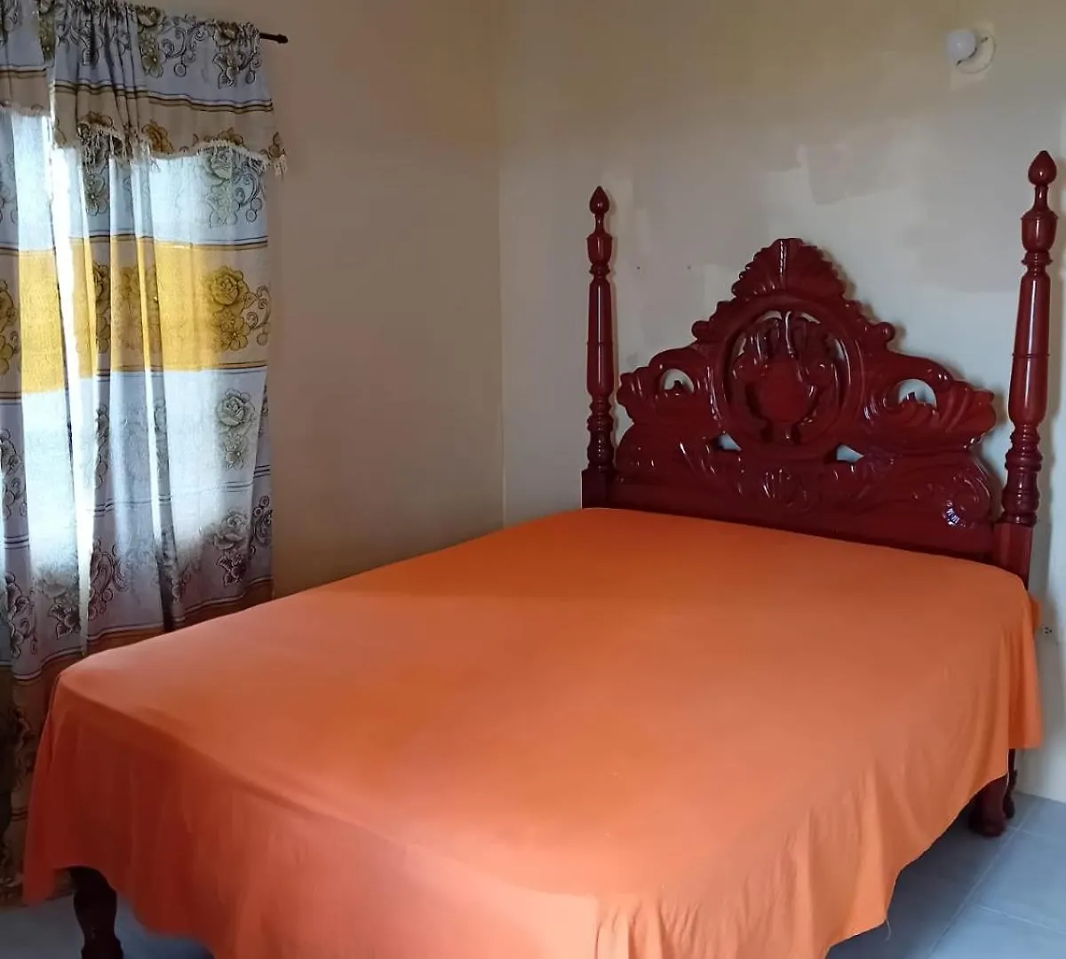 Cherry'S Homestay Whitehouse